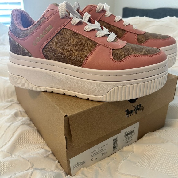 Coach Women's Sneakers in Pink and Brown - Picture 1 of 4